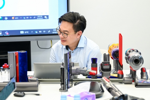 戴森工程师 Tong