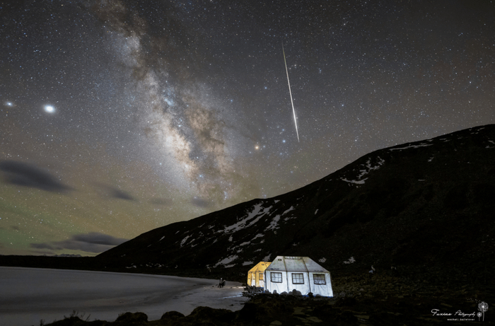 天琴座流星雨多火流星、亮流星（摄影师：拂晓718）