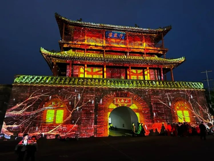 清风楼灯光秀表演