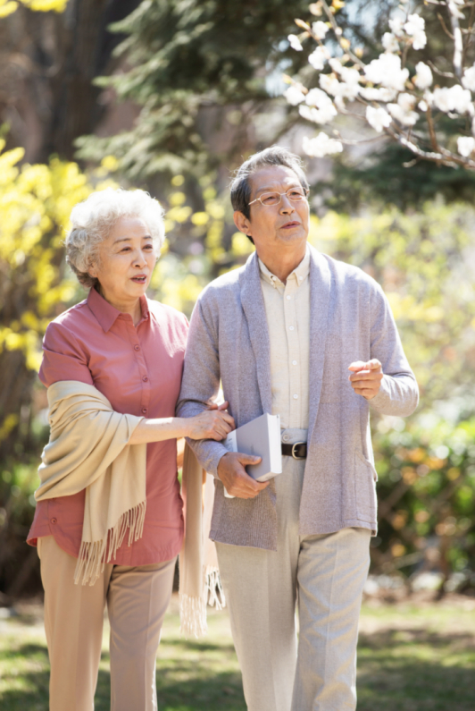 给老年人一部代步车，而不是一辆轮椅