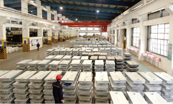 图：驰宏新材料厂锌合金发运作业区