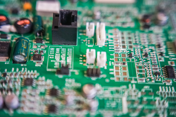 集成电路行业薪酬增速位居榜首 图源：图虫创意