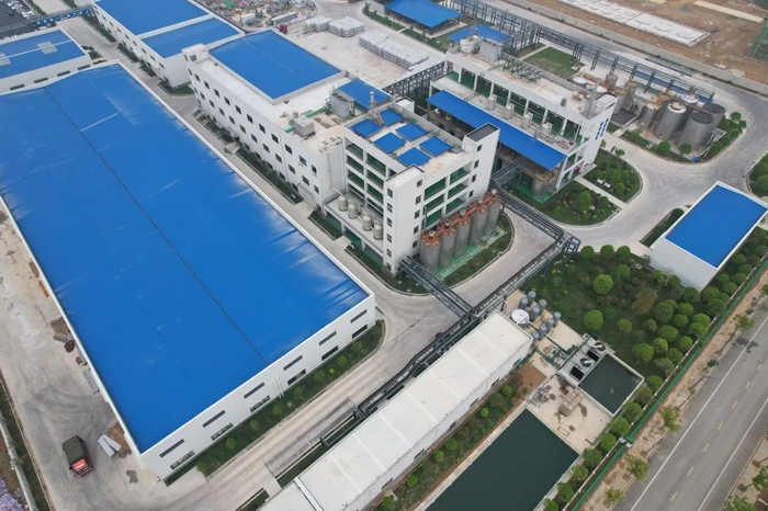 二次搬迁后的福尔程新工厂远离长江，实现工艺升级、产能提升。