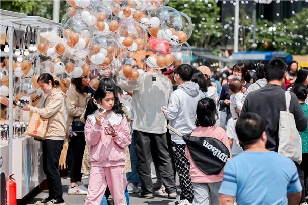 （来源：看头条网）