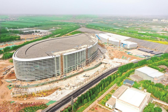 正在施工的邯郸鲲乐湾国际旅游度假区。王昊昊供图