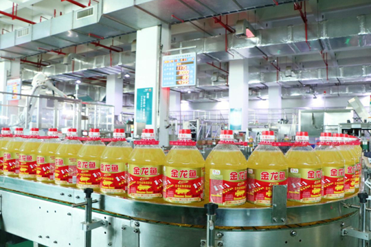 食用油生产现场