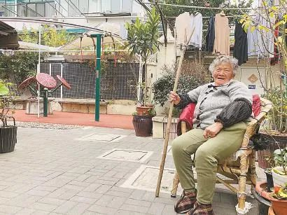 健身区复合了晒衣功能。 受访者提供