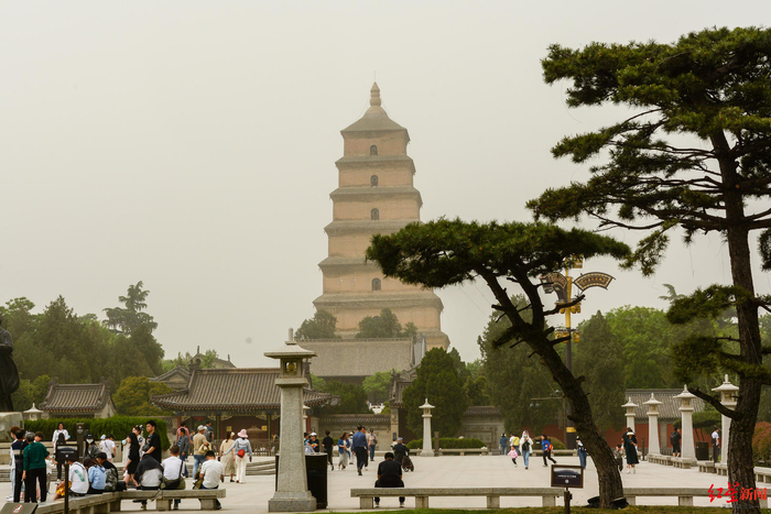 ↑西安大雁塔 图据视觉中国