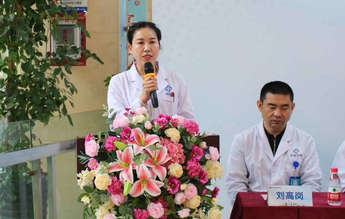 （科技部中医药现代化研究黄褐斑专项临床负责人周澜华教授致辞）