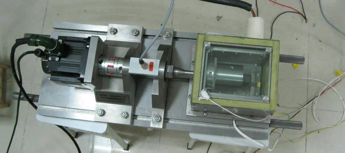 电磁阻尼器高低温测试系统。校方供图