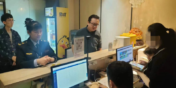 酒店预订成功后被要求加价，违法吗？