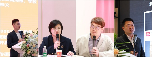 两岸青年创新创业基地的入驻项目代表现场交流、展示项目内容