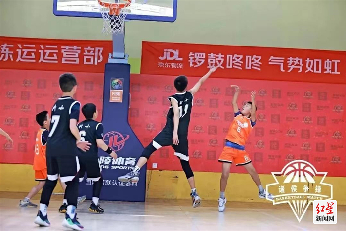 ▲武侯区“诸侯争锋”中小学生3v3篮球比赛