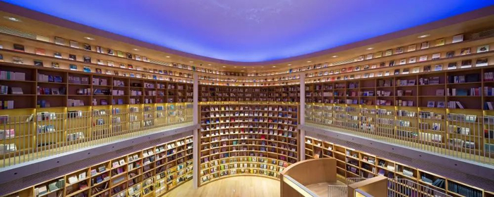 光的空间·新华文创今年入选“年度最美书店”