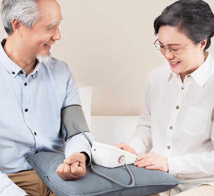 图：鱼跃血压计YE690F