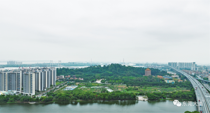 ▲新沙田中学就建在河边