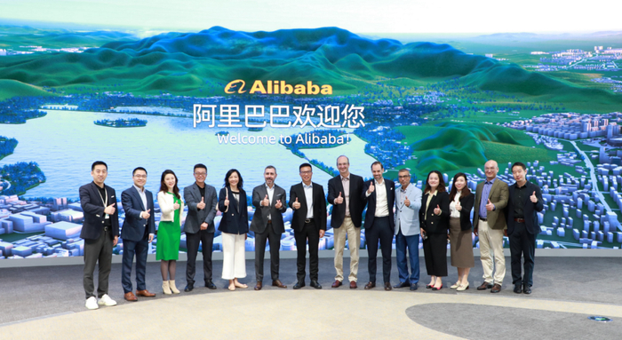 Xavier Rossinyol在杭州拜访阿里巴巴