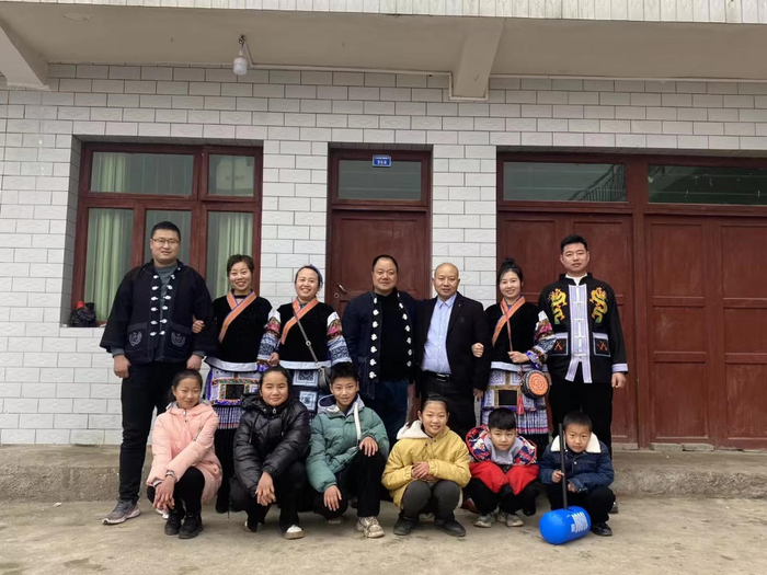 杨妞花找到家了  