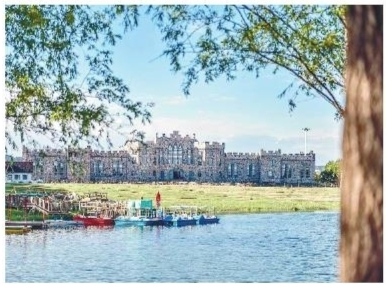 　　黄家沟旅游度假区。