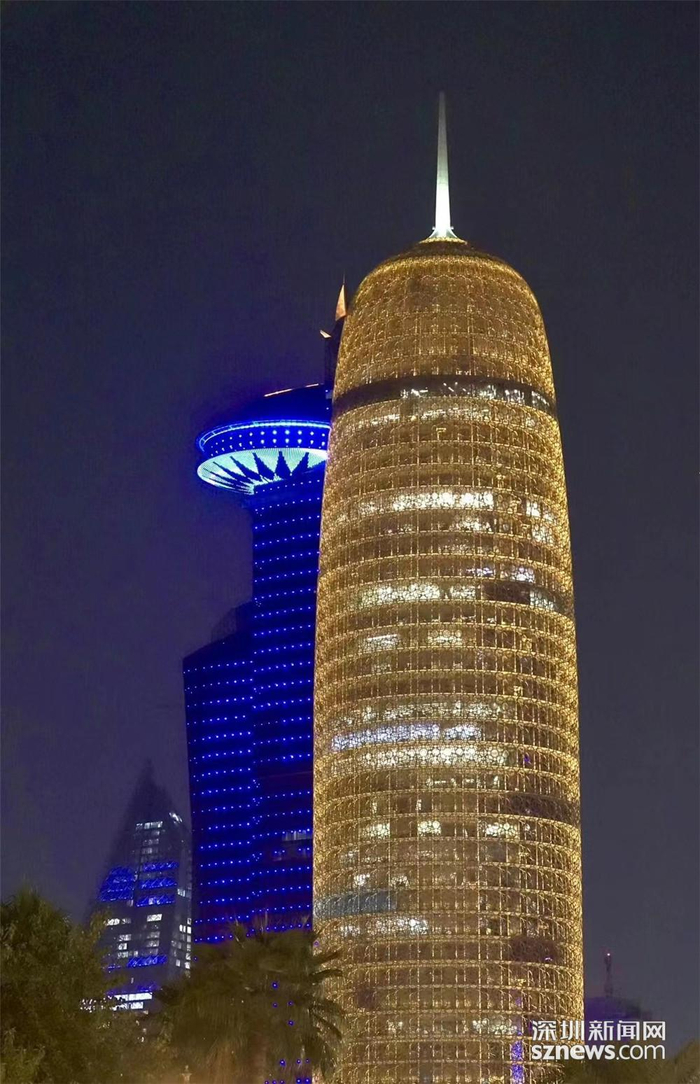 多哈大厦，将传统的地区特色与现代科技结合起来，塑造了环境友好型的标杆。李仁奇 摄