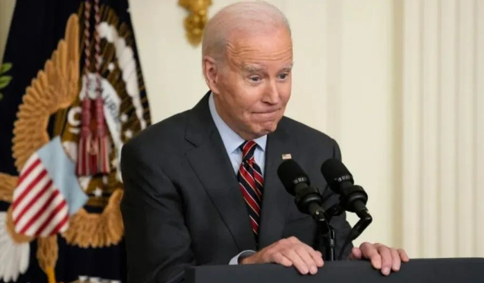 ·3月28日，拜登在记者会上哀悼枪击案中的遇难者。