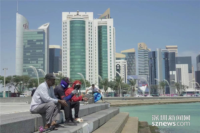 多哈美丽的滨海路是中东最漂亮的滨海路之一，总长约7公里，久负盛名。李仁奇 摄