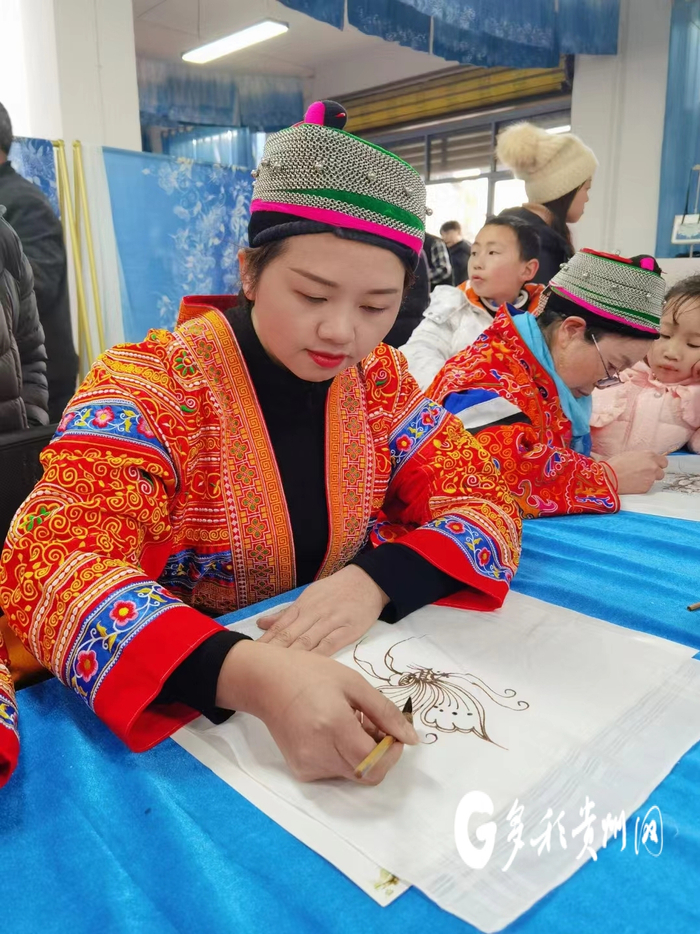 国家级蜡染非物质文化遗产传承人贵州省级工艺美术大师 杨婷婷