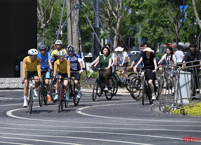 ▲2023中国·成都天府绿道国际自行车赛在成都开赛