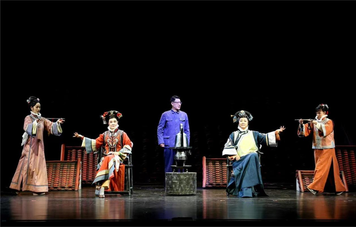 上海：逛展览，赴一场艺术与知识的盛宴