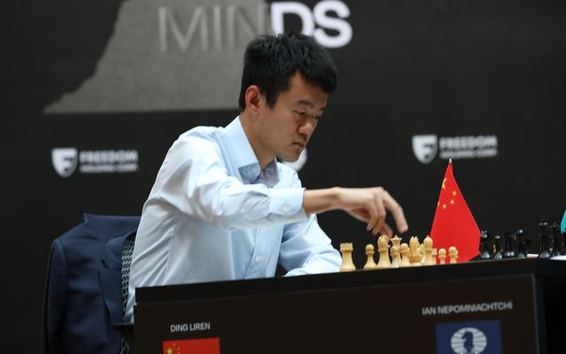 丁立人顶住巨大压力，赢得了世界冠军。  图/新华社