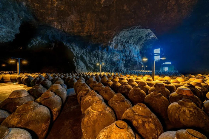 储藏郎酒的天然溶洞——地宝洞  周永叙摄