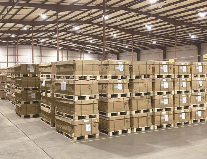     照片由镇江中远海运物流提供