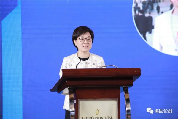 宁波市委组织部副部长、宁波市人社局局长、党组书记,叶苗女士