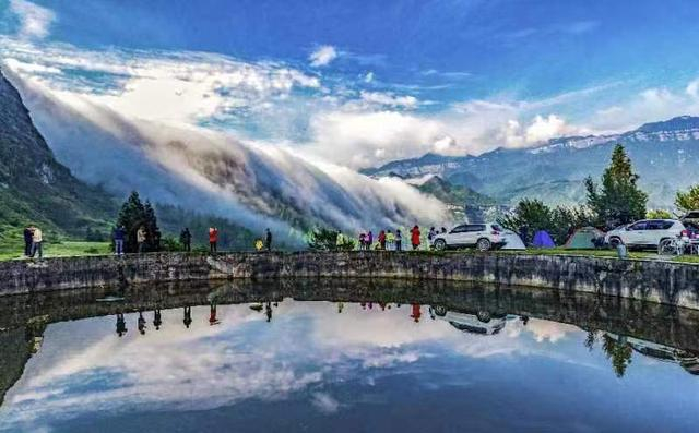 ▲南川金佛山云瀑 瞿明斌 摄