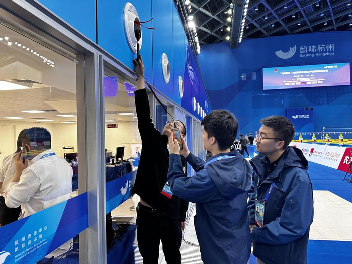 暖通现场手持风速仪测试出风口风速