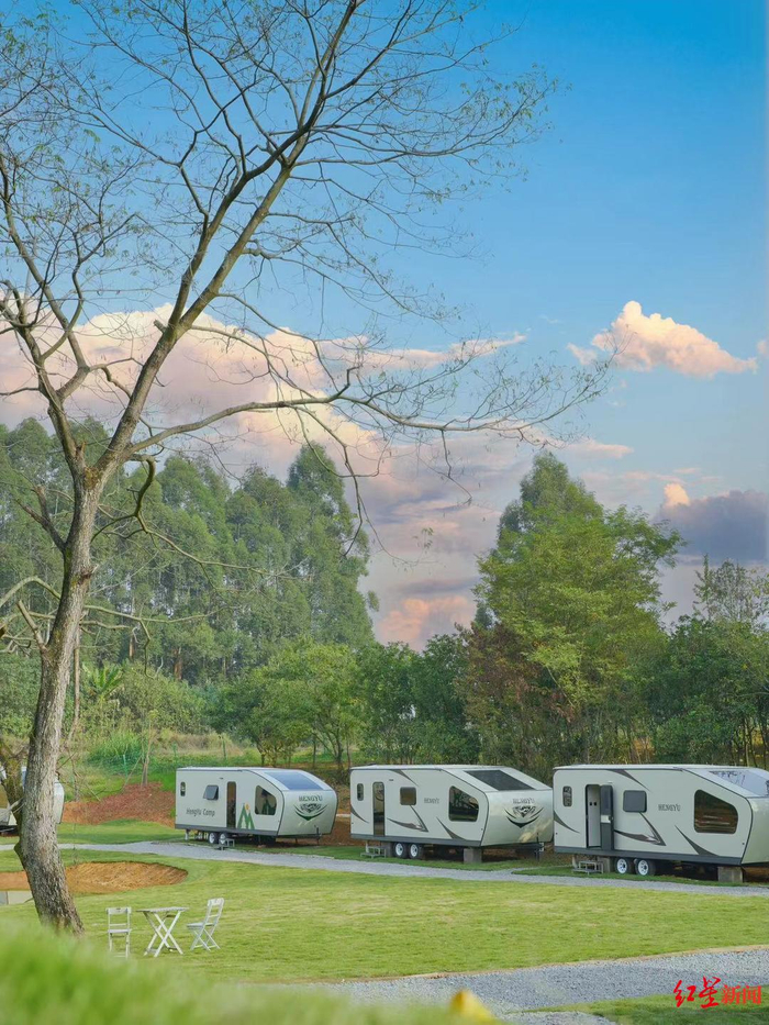 ▲成都一家房车营地的房车主题客房