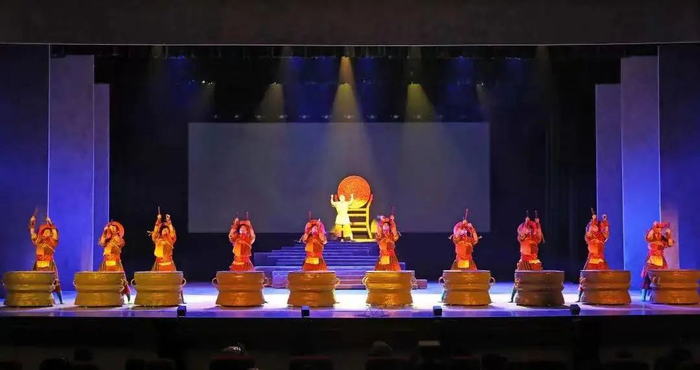 雷州换鼓融入音乐剧  郭龙碧 摄