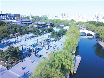 如今的塔湾公园风景秀丽，令人流连忘返。李浩摄