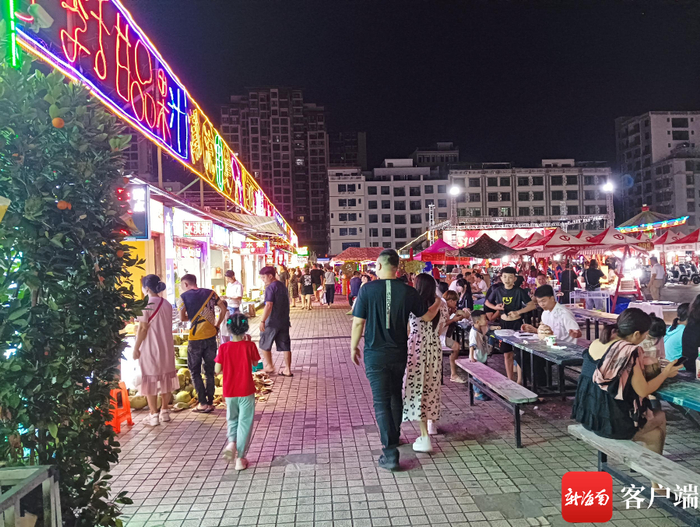 　　政府消费券发放进一步刺激市民消费。记者 苏桂除 摄