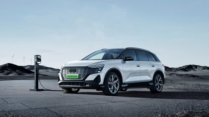 要说2023款上汽奥迪Q5 e-tron还有什么突出优势，那么其高级又实用的设计，便值得拎出来一说。