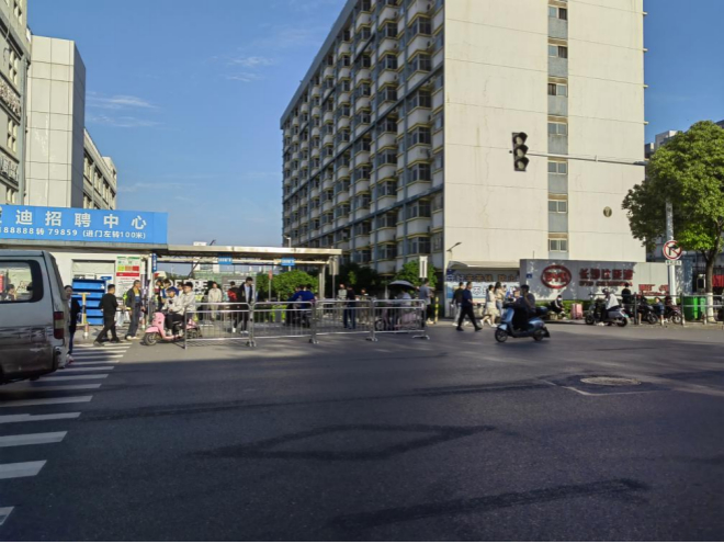 比亚迪长沙雨花区工厂 财联社记者摄