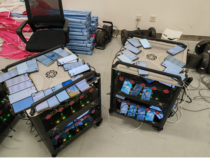 图2  奥体中心体育场压力箱调试准备中