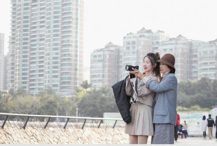 董明珠与孟羽童合照&nbsp;图片来源：微博@孟羽童Morita