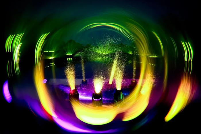 （明道全防护系列产品灯光秀）