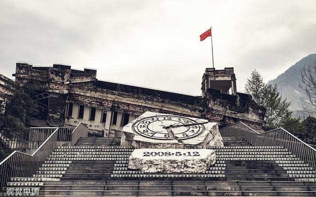 2022年3月17日，四川汶川，漩口中学遗址。在5·12汶川地震中，漩口中学所有校舍建筑下沉、坍塌。来源：视觉中国