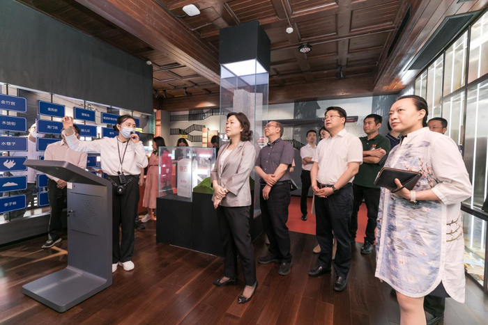 开馆首日，不少人现场观展。主办方供图