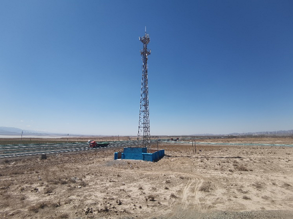 图1.700MHz 超视距联合多天线部署站点实拍