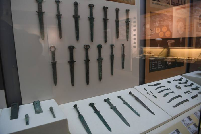 延庆出土的青铜兵器。新京报记者 王颖 摄