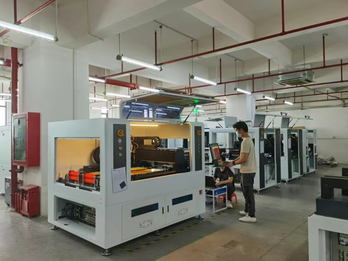 位于深圳全至科创大厦12楼的厂房车间。