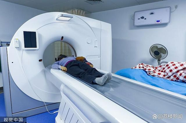 图为磁共振检查示意，与本文无关